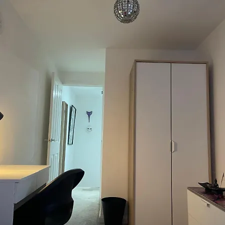 Séjour chez l'habitant 94 Tarnock Avenue *
